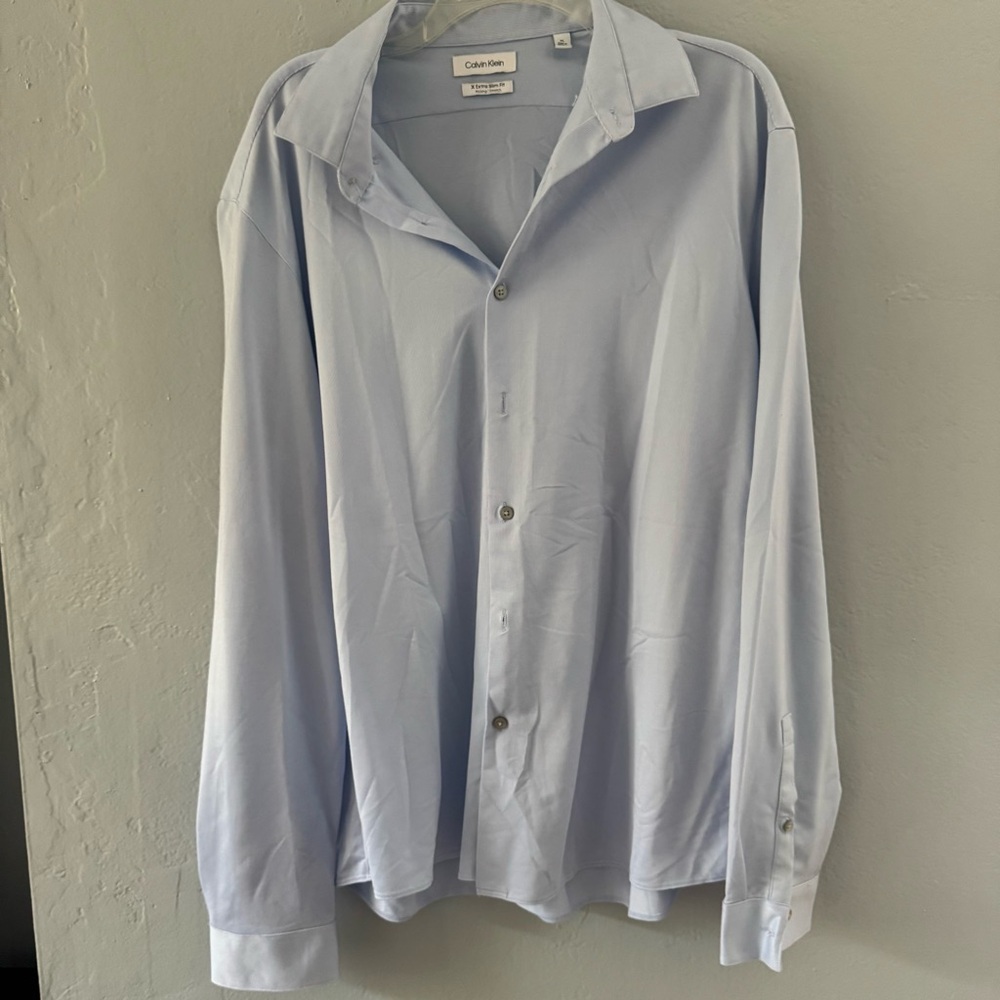 Calvin Klein Men's Extra Slim Fit Light Blue Casual Button Down Dress Shirt